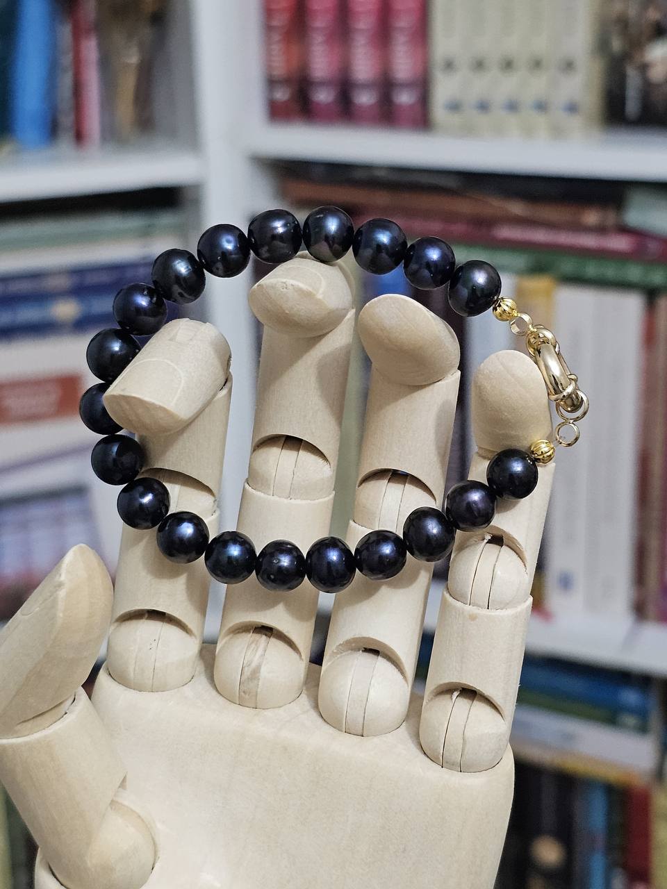 photo_6014599221690352682_y 10 mm Siyah inci Bileklil (Pürüzsüz) - Görsel 1