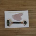 Pembe gua sha ve yeşim roller seti